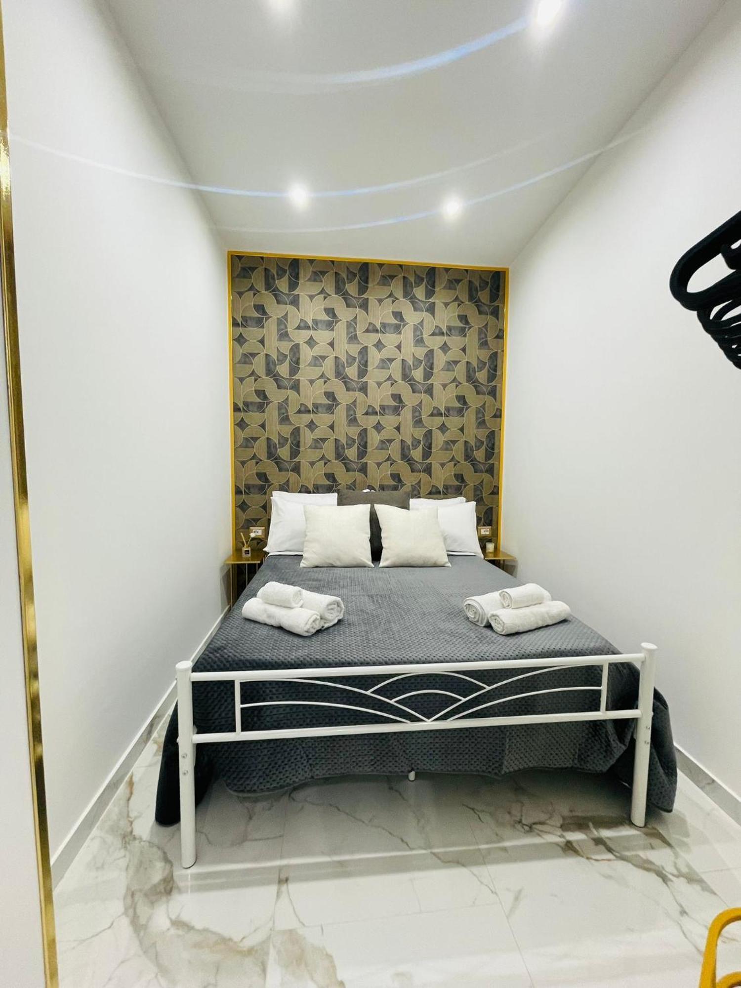 Frank Anthony Home نابولي المظهر الخارجي الصورة